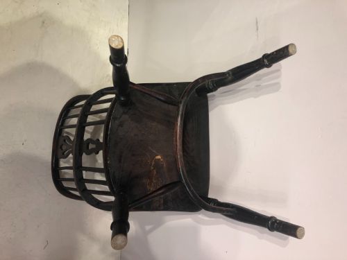 2 GEORGIAN ASH AND ELM LOW BACK WINDSOR ARMCHAIRS - ADDITIONAL PHOTO 5