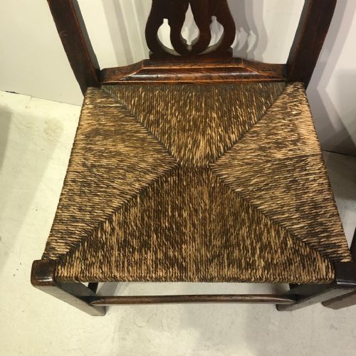 A PAIR OF GEORGIAN ELM COUNTRY CHAIRS - ADDITIONAL PHOTO 3