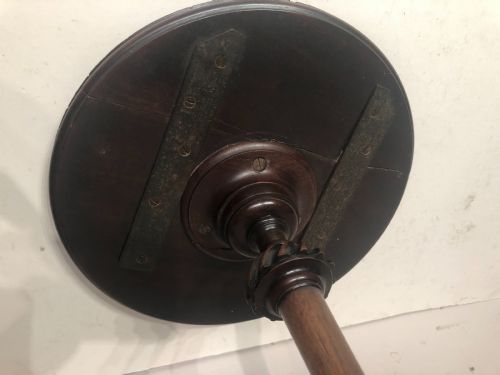 GEORGIAN CARVED MAHOGANY WINE TABLE - ADDITIONAL PHOTO 2