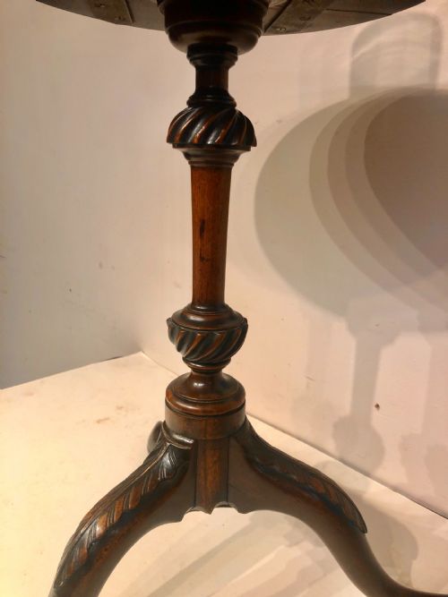 GEORGIAN CARVED MAHOGANY WINE TABLE - ADDITIONAL PHOTO 4