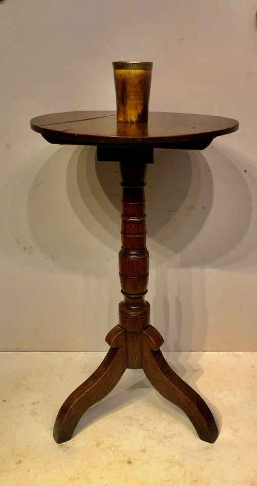 a small georgian welsh oak tripod table - CATEGORY: ANTIQUE TABLES - DATED GEORGIAN