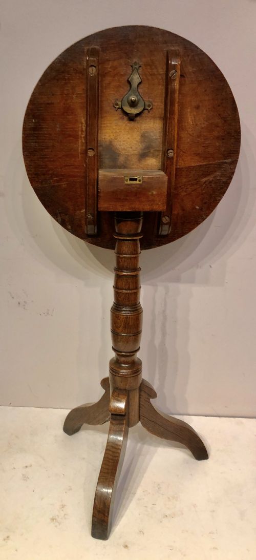 A SMALL GEORGIAN WELSH OAK TRIPOD TABLE - ADDITIONAL PHOTO 3