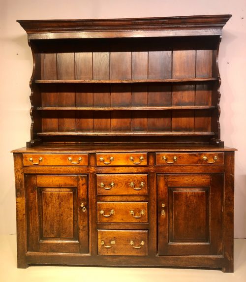 antique oak welsh dresser and shelves - CATEGORY: ANTIQUE DRESSERS - DATED 18TH CENTURY
