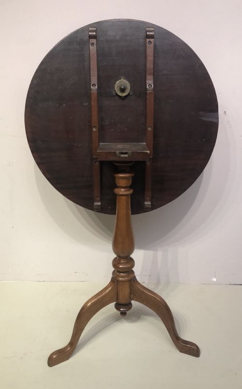 GEORGIAN MAHOGANY TILT TOP TRIPOD TABLE - ADDITIONAL PHOTO 1