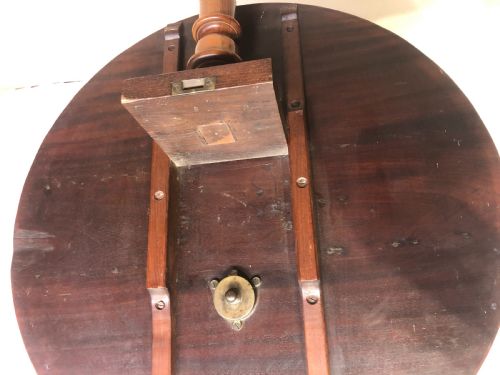 GEORGIAN MAHOGANY TILT TOP TRIPOD TABLE - ADDITIONAL PHOTO 3