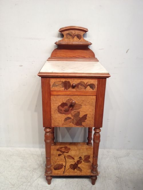 french maple bedside table - CATEGORY: ANTIQUE CABINETS - DATED 1920