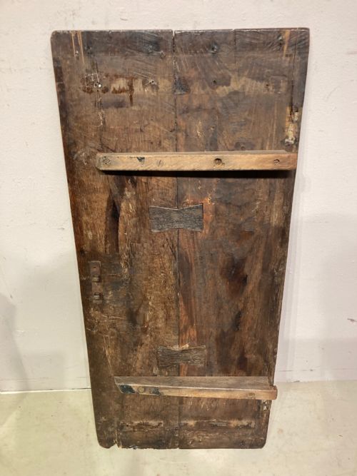 WELSH OAK COFFER BACH - ADDITIONAL PHOTO 5