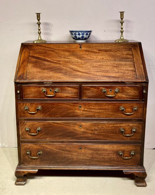 georgian mahogany bureau - CATEGORY: ANTIQUE BUREAU - DATED 18TH CENTURY