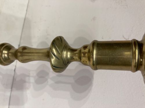 PAIR OF GEORGIAN BRASS CANDLESTICKS - ADDITIONAL PHOTO 2