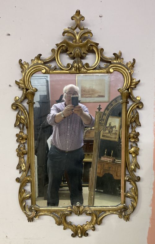 CHIPPENDALE STYLE CARVED GILTWOOD WALL MIRROR - ADDITIONAL PHOTO 6