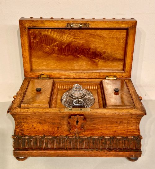 LARGE VICTORIAN CARVED OAK TEA CADDY - ADDITIONAL PHOTO 2