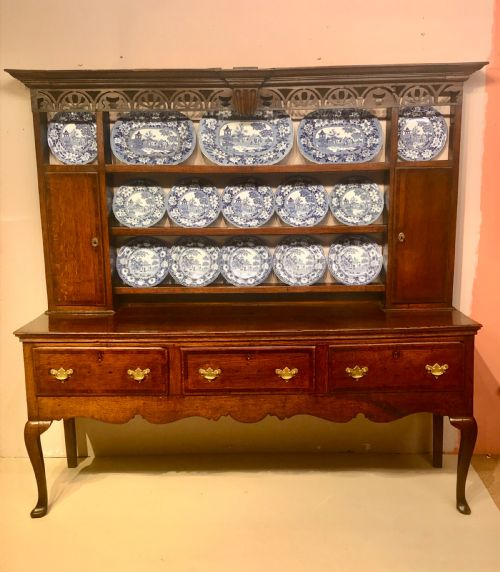 GEORGIAN OAK CABRIOLE LEG DRESSER AND SHELVES - ADDITIONAL PHOTO 1