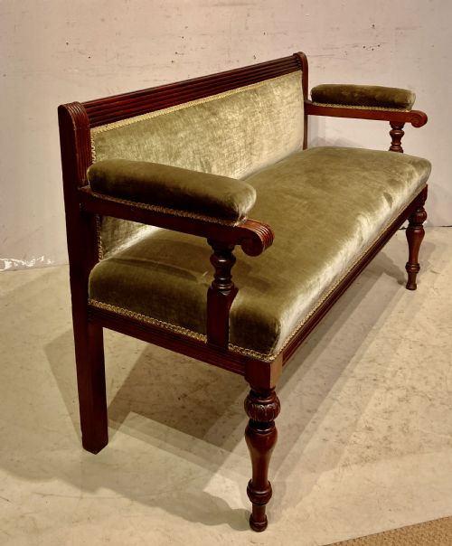 SMALL VICTORIAN MAHOGANY HALL SEAT - ADDITIONAL PHOTO 1