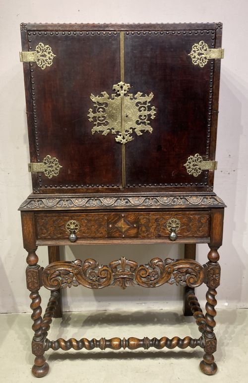 antique oak leather bound cocktail cabinet - CATEGORY: ANTIQUE CUPBOARDS - DATED 1920
