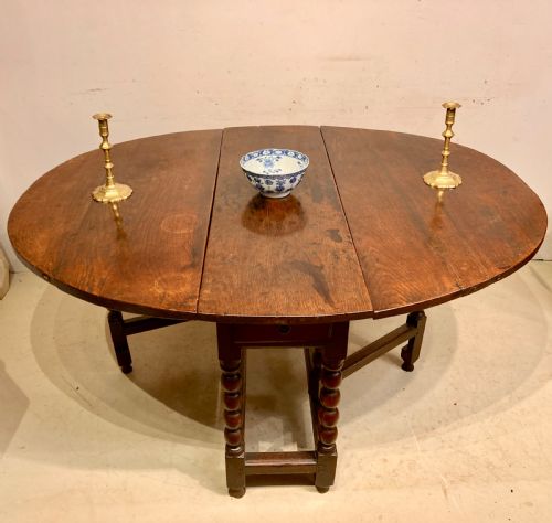 charles ii oak gateleg dining table - CATEGORY: ANTIQUE TABLES - DATED 17TH CENTURY