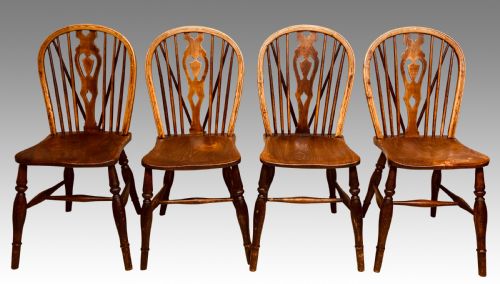 set of 4 georgian country windsor chairs - CATEGORY: ANTIQUE CHAIRS - DATED GEORGIAN
