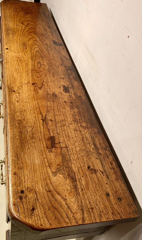 GEORGIAN OAK AND ELM DRESSER BASE - ADDITIONAL PHOTO 1