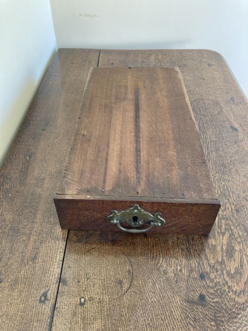 GEORGIAN CABRIOLE LEG OAK LOWBOY - ADDITIONAL PHOTO 5