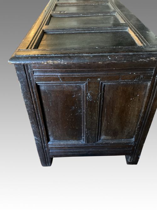 CHARLES II OAK COFFER - ADDITIONAL PHOTO 3