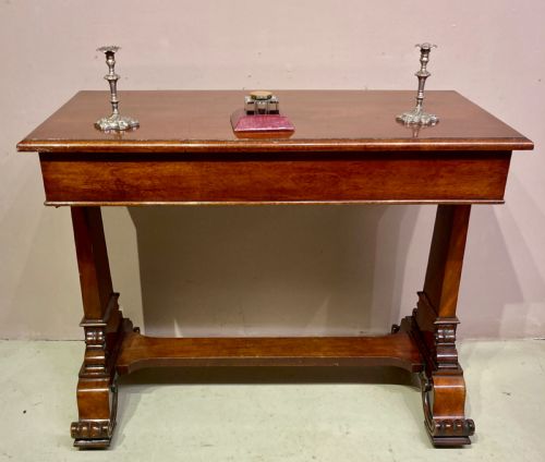 SMALL VICTORIAN MAHOGANY WRITINGSIDE TABLE - ADDITIONAL PHOTO 2