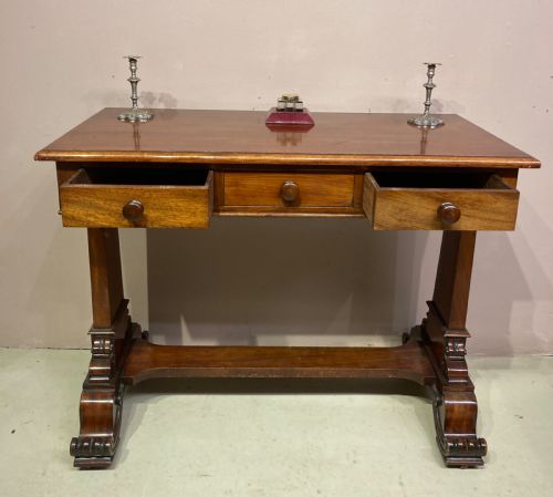 SMALL VICTORIAN MAHOGANY WRITINGSIDE TABLE - ADDITIONAL PHOTO 4