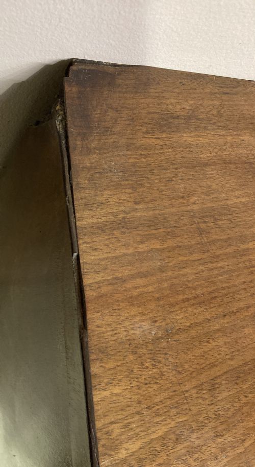 GEORGIAN MAHOGANY BOW FRONTED CHEST OF DRAWERS - ADDITIONAL PHOTO 4