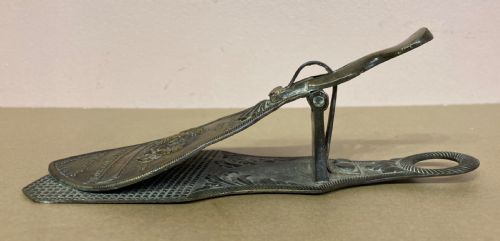 EARLY VICTORIAN BRASS PAPER CLIP - ADDITIONAL PHOTO 3