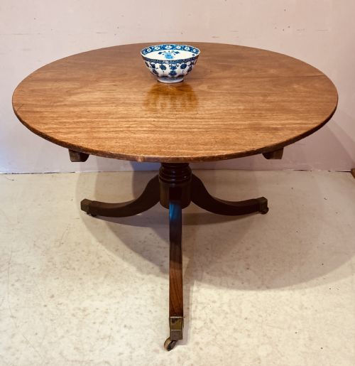 GEORGIAN OVAL MAHOGANY CENTREDINING TABLE - ADDITIONAL PHOTO 3