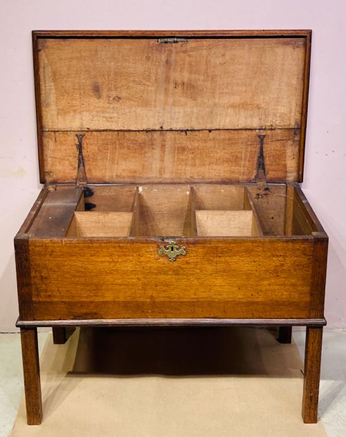 GEORGIAN OAK CHEST WITH FITTED INTERIOR - ADDITIONAL PHOTO 3