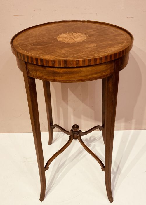 antique circular inlaid mahogany lamp table - CATEGORY: ANTIQUE TABLES - DATED 19TH CENTURY