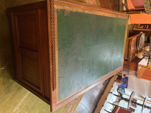 GILLOW CO OAK PEDESTAL DESK - ADDITIONAL PHOTO 9