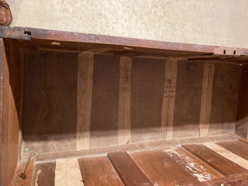 CHARLES I ARCADED FRONT COFFER - ADDITIONAL PHOTO 6