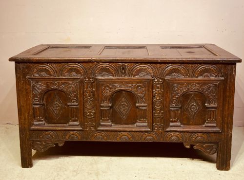 CHARLES I ARCADED FRONT COFFER - ADDITIONAL PHOTO 9