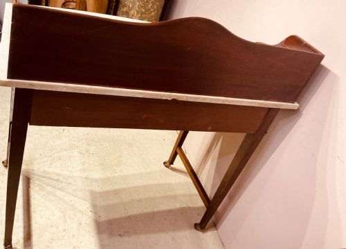 19TH CENTURY MAPLES BOW FRONTED SIDE TABLE WITH MARBLE TOP - ADDITIONAL PHOTO 7