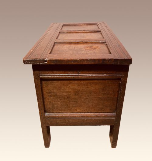 SMALL CHARLES I OAK COFFER - ADDITIONAL PHOTO 6