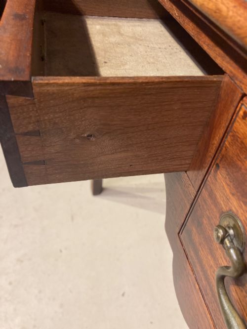 GEORGIAN MAHOGANY LOWBOY - ADDITIONAL PHOTO 2