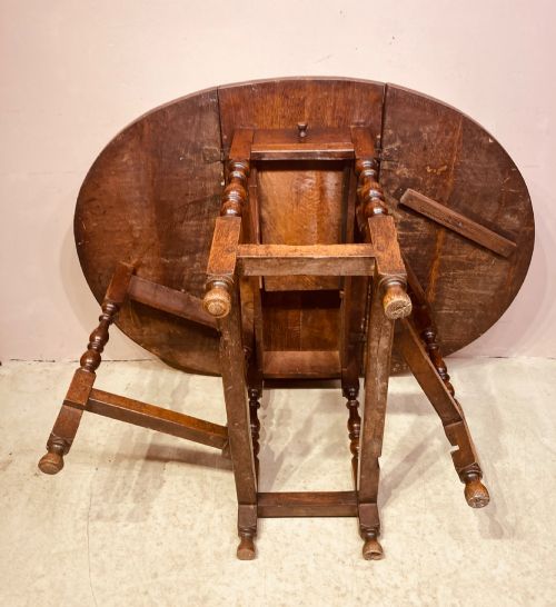 GEORGIAN OAK GATELEG TABLE - ADDITIONAL PHOTO 6