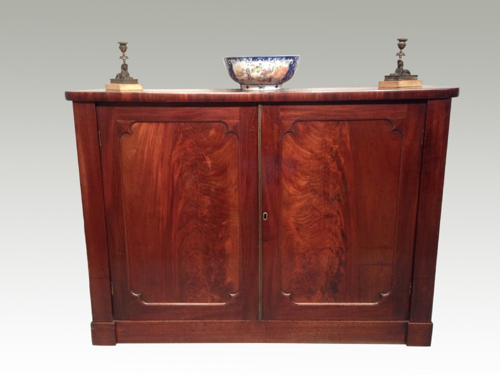 Georgian mahogany cabinet.