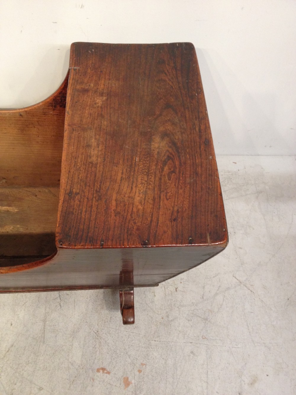 Geo III elm cradle. View V