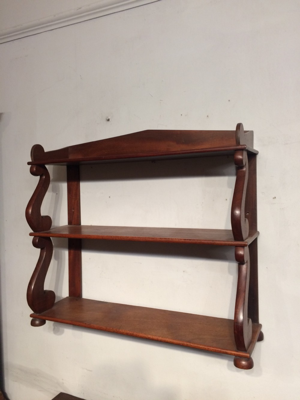 Set of Regency mahogany hanging shelves. View III