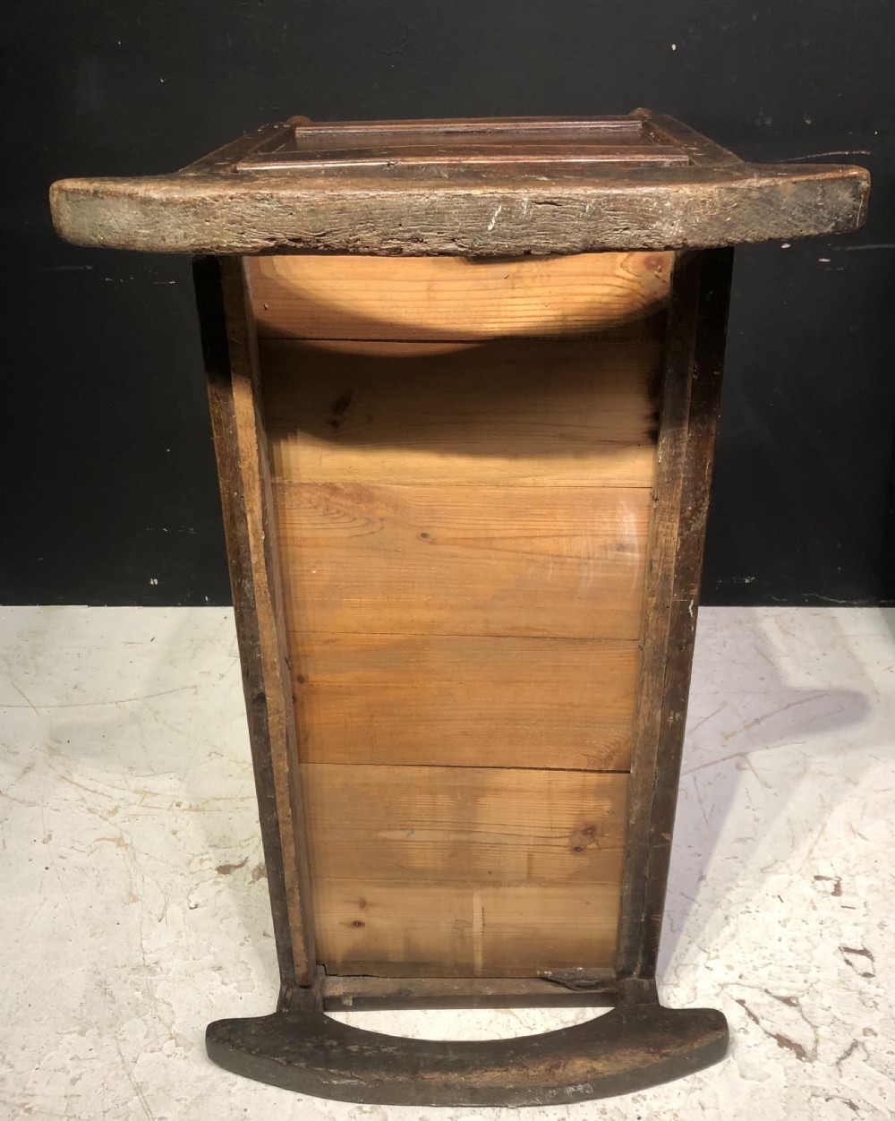 18th century Welsh oak child's cradle. View III