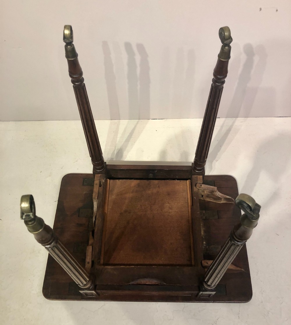 Small Georgian mahogany pembroke table stamped Gillows. View VII