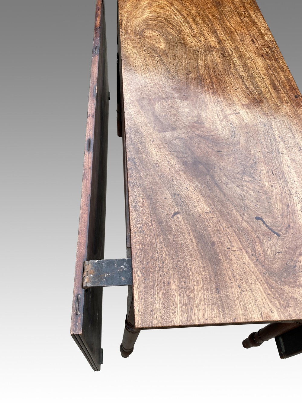 Georgian mahogany dining table. View III