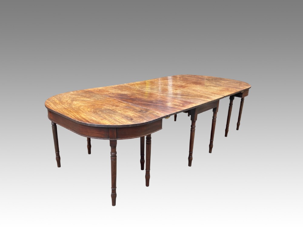 Georgian mahogany dining table. View V