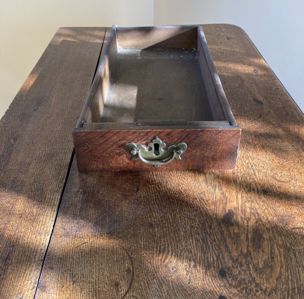 Georgian cabriole leg oak lowboy. View VII