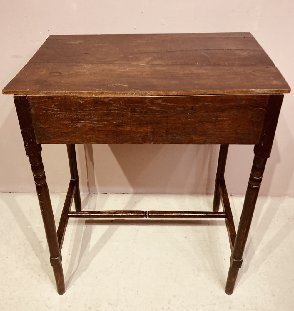Georgian oak turned leg side table. View IV