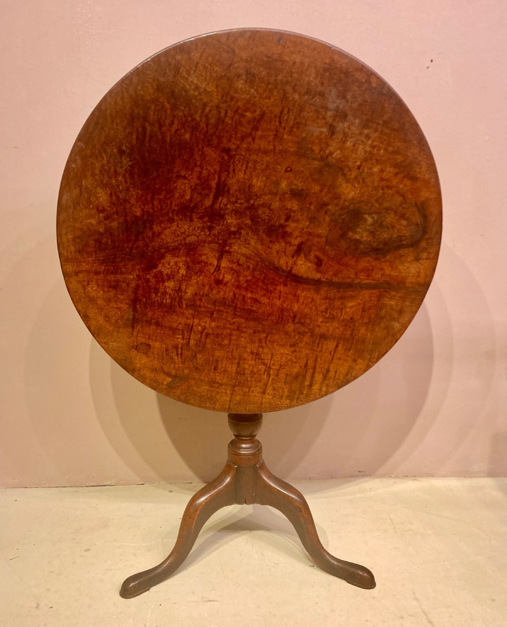 Georgian mahogany tripod table. 