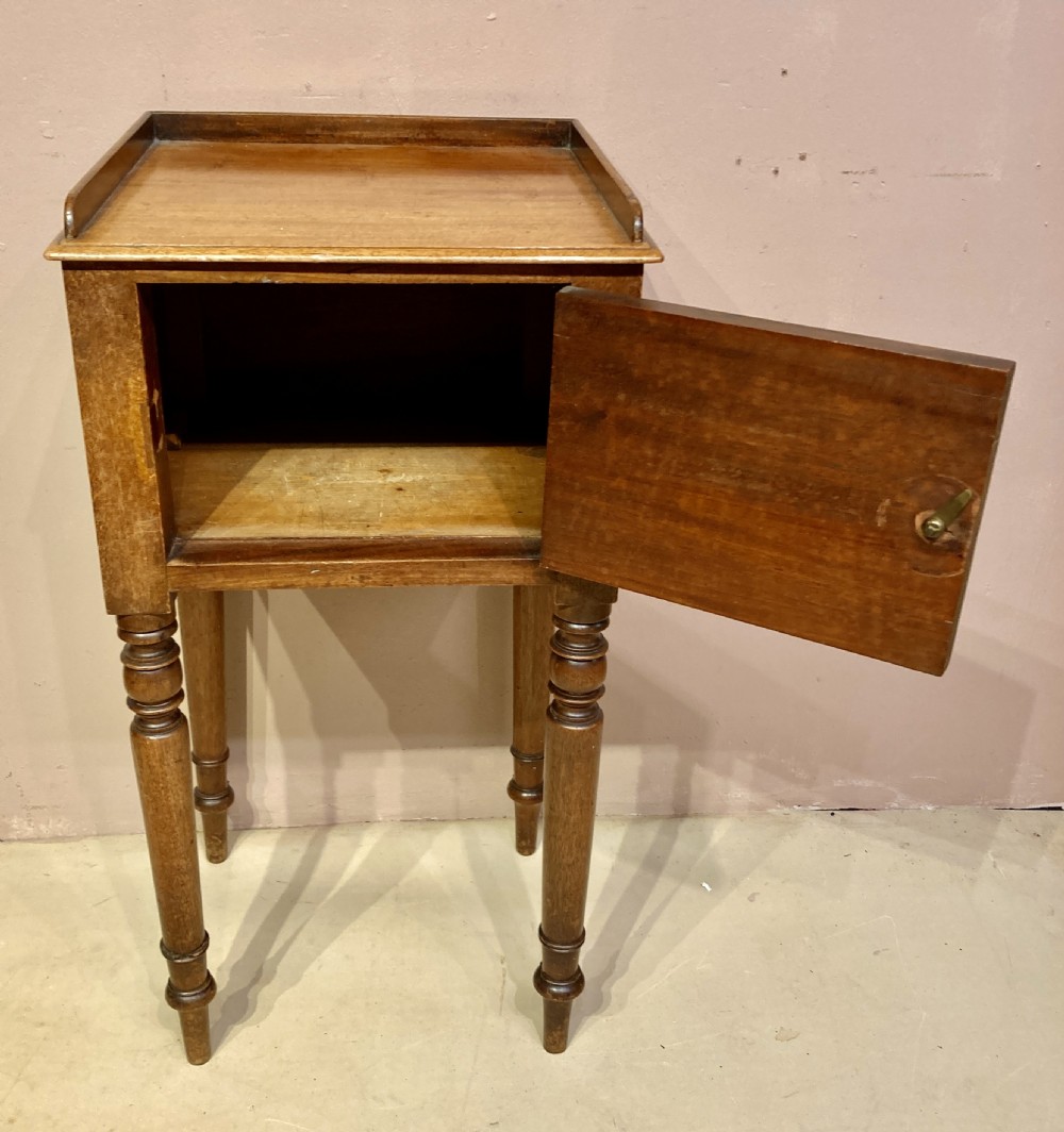 Late Georgian mahogany bedside table. View II