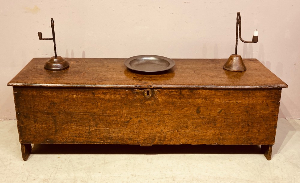 Antique oak plank coffer.