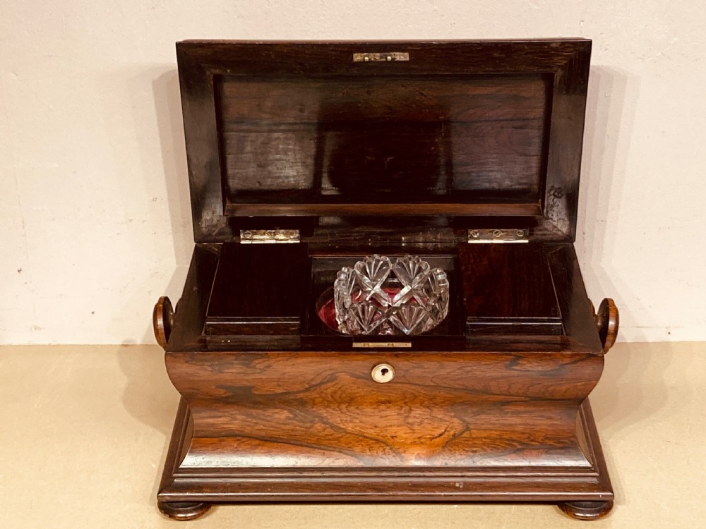 Large William IV rosewood tea caddy.  View III